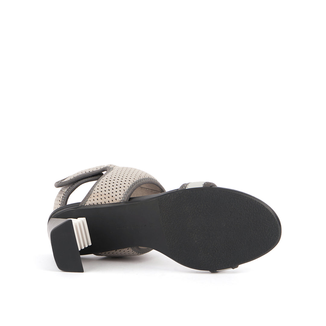 sonar surf mid dove bottom view