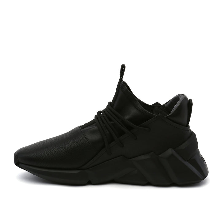 space kick bold mens black in view