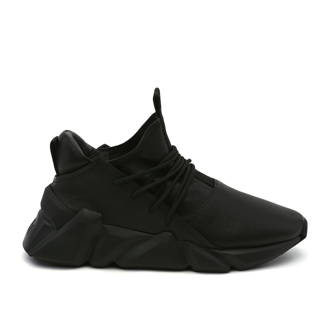 space kick bold mens black out view
