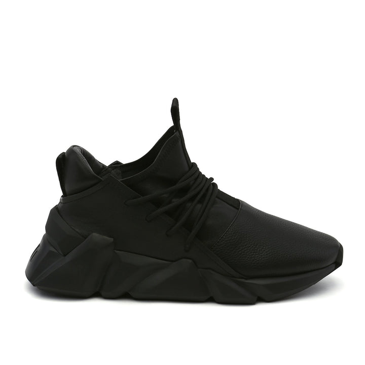 space kick bold mens black out view