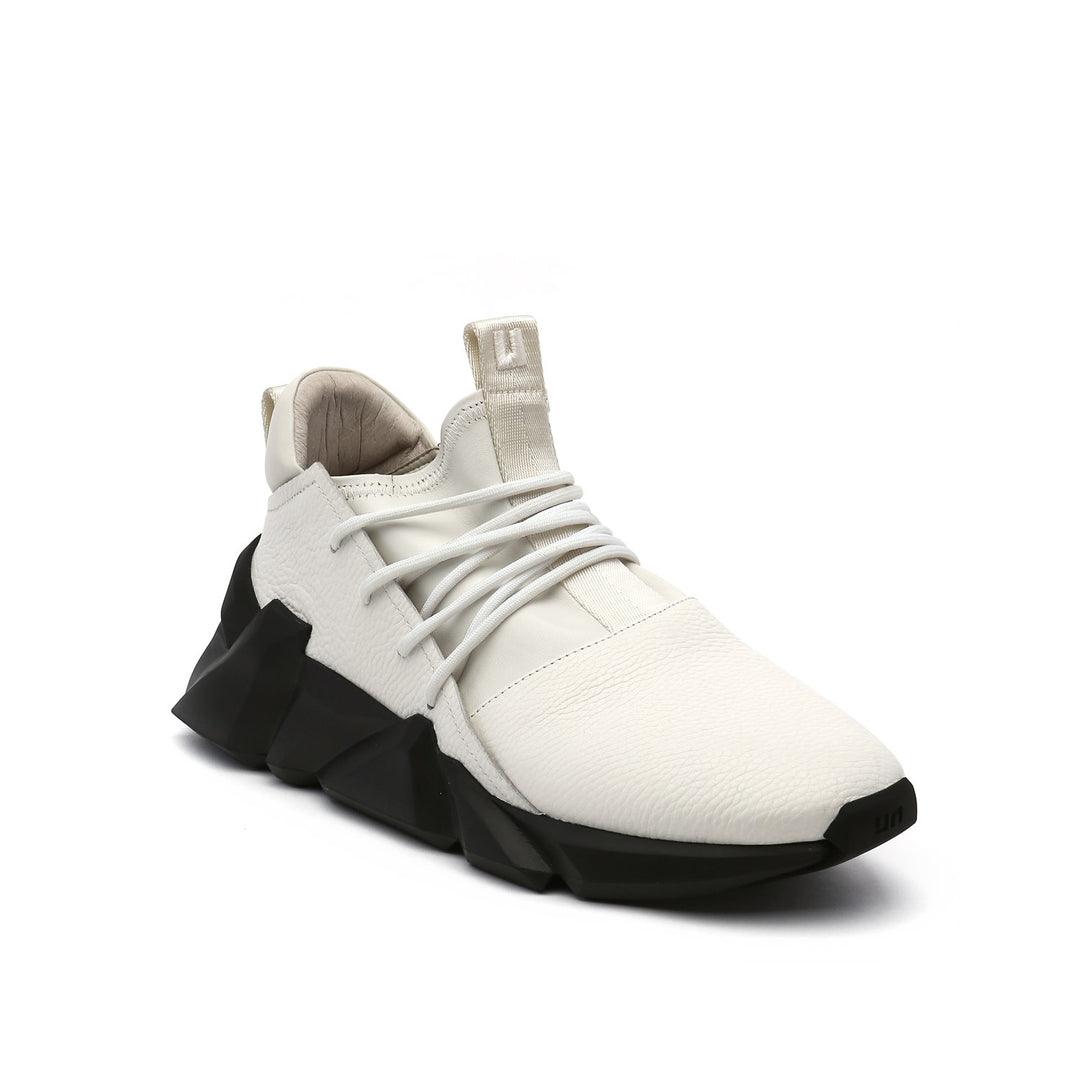 space kick bold mens white angle out view