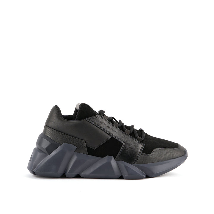 space kick jet lo mens black 1 outside view