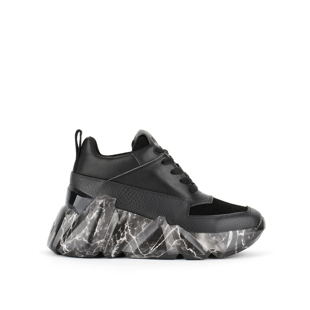 space kick max women black marble out view