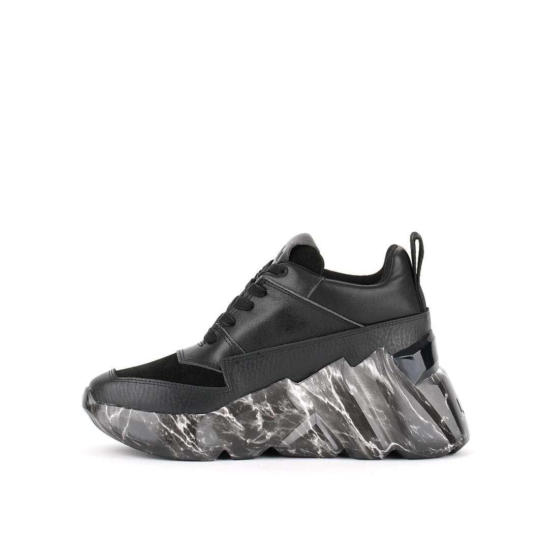 space kick max women black marble in view