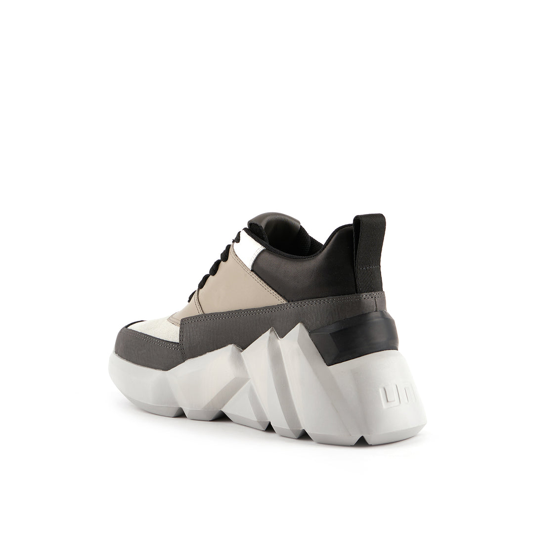 space kick max women mono angle in view