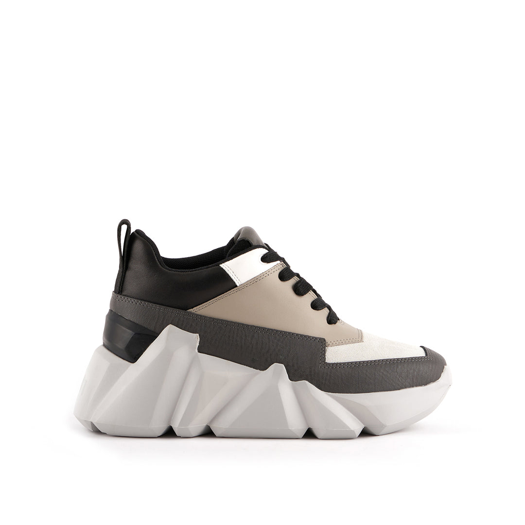 space kick max women mono outside view