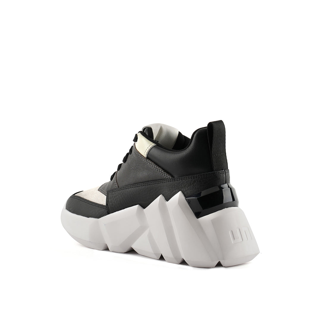 space kick max women mono pavement angle in view