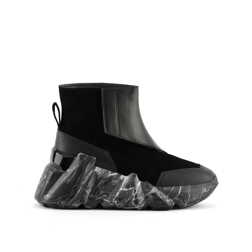 space kick v boot women black marble out view
