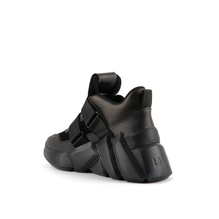 space kick women black angle in view