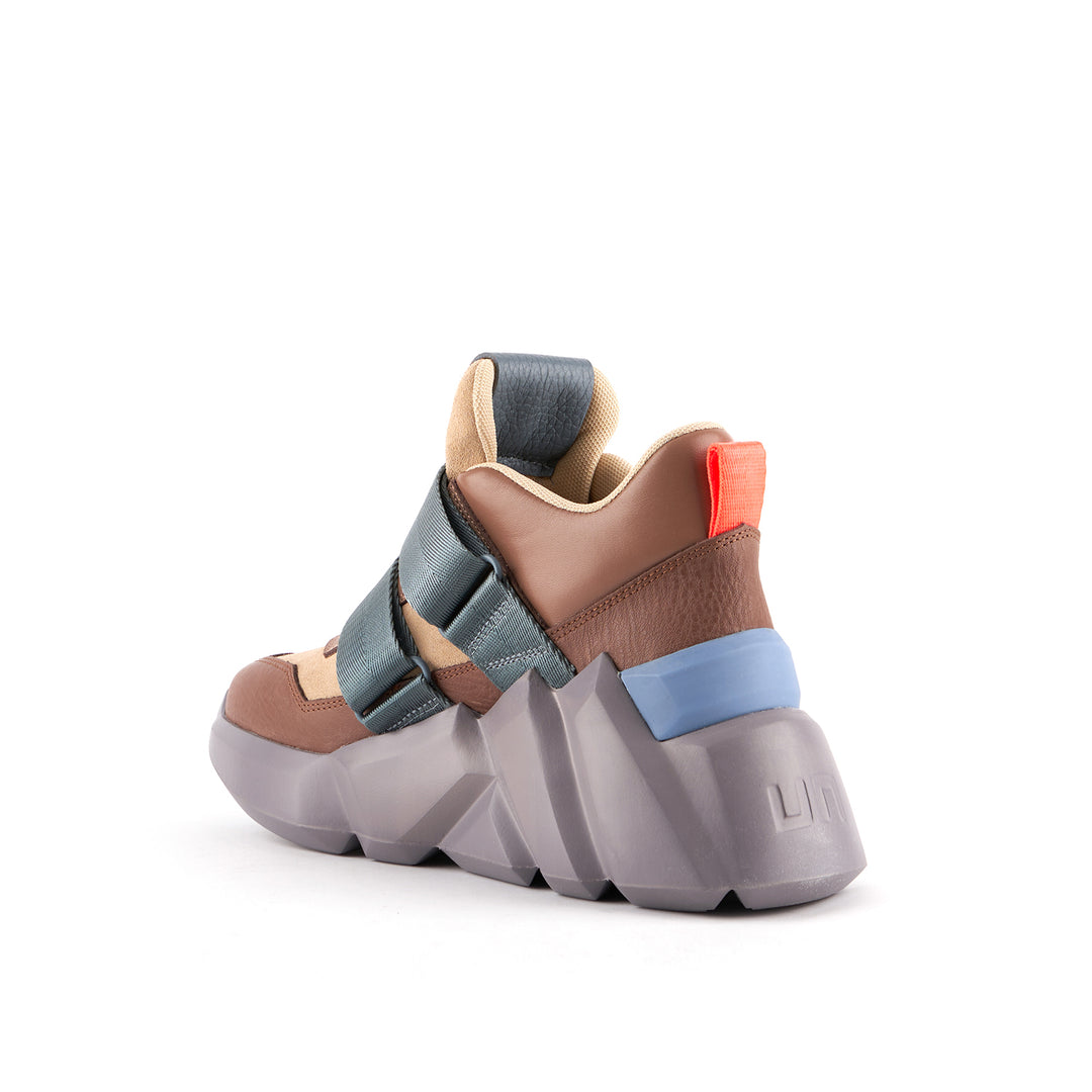 space kick women montreal angle in view