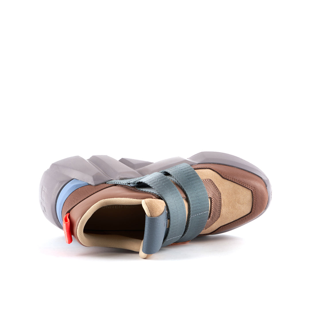 space kick women montreal top view