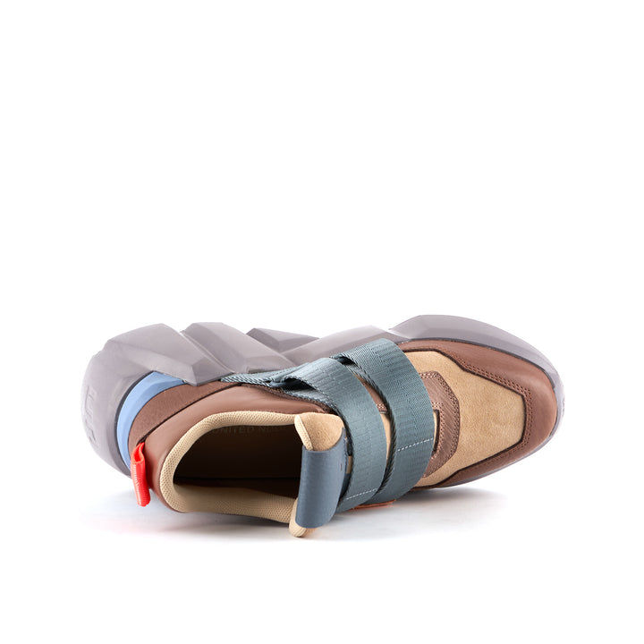 space kick women montreal top view