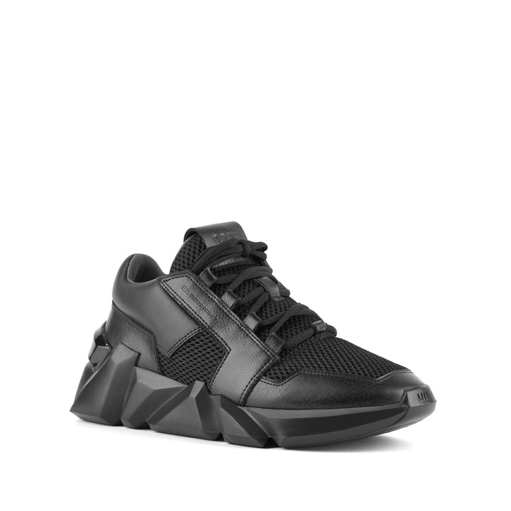 space kick jet lo ss21 black iii angle out view