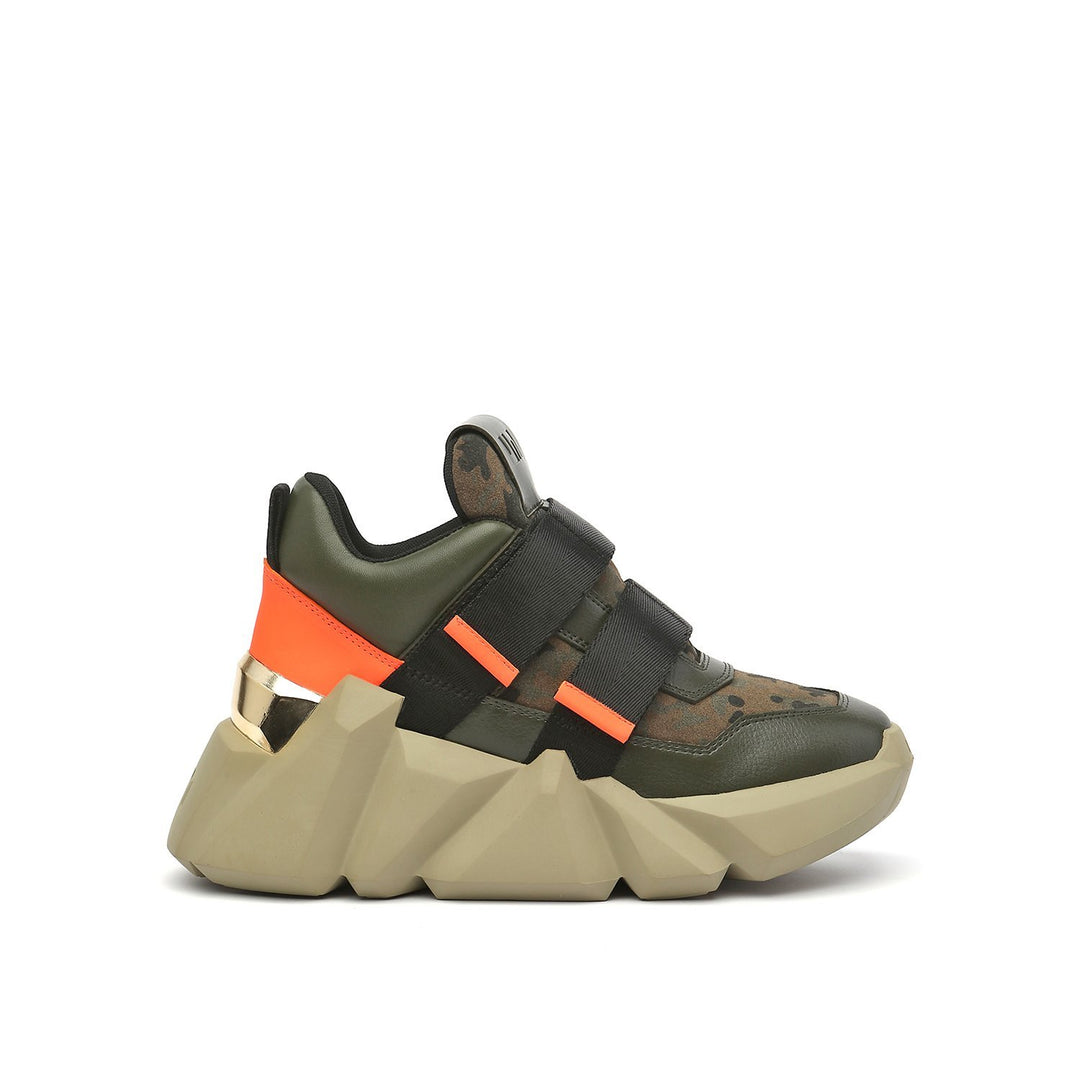 space kick womens camouflage out view