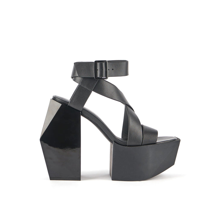 stage sandal black outside view
