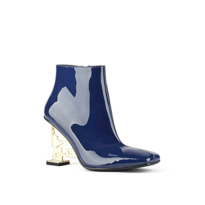 tool space blue angle out view