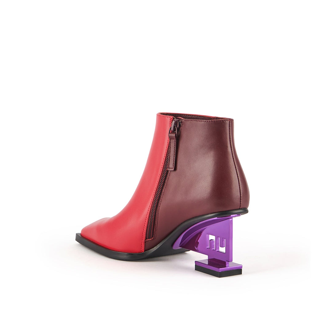 un bootie mid ii cherry 4 angle in view aw23