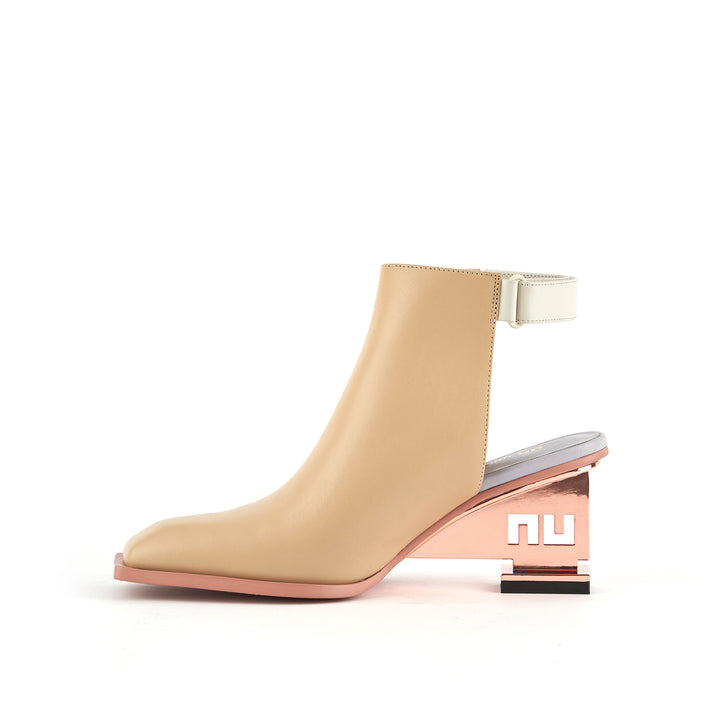 un mule mid bohemian inside view