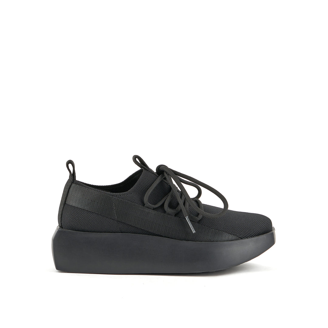 wa sneaker lo black outside view