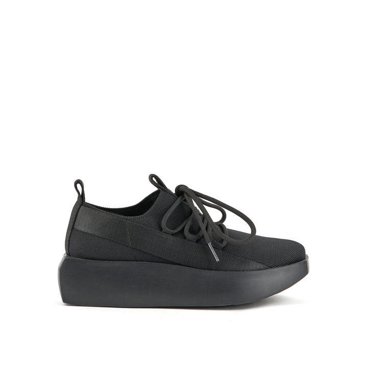 wa sneaker lo black outside view