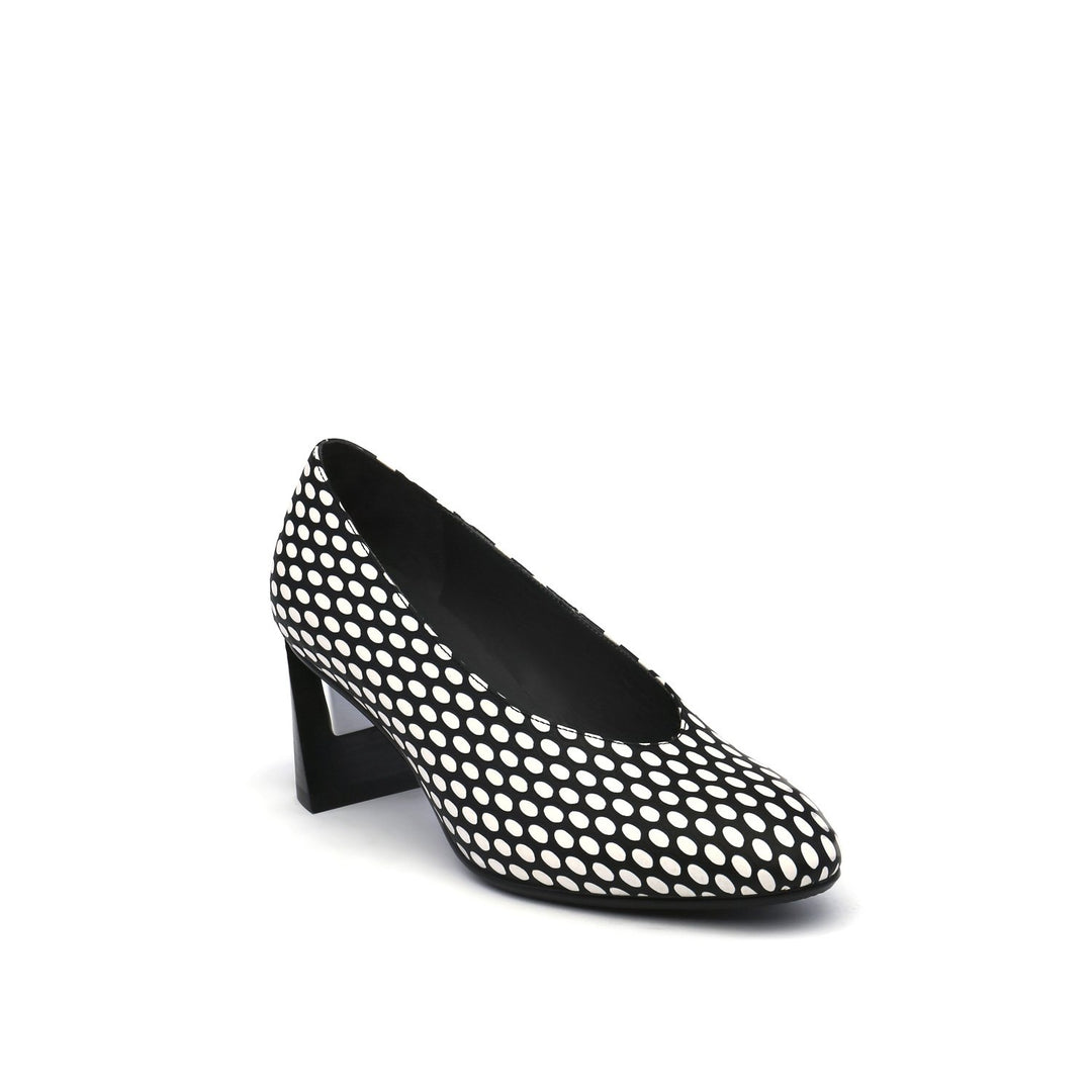 zink pump mid black white mix angle out view