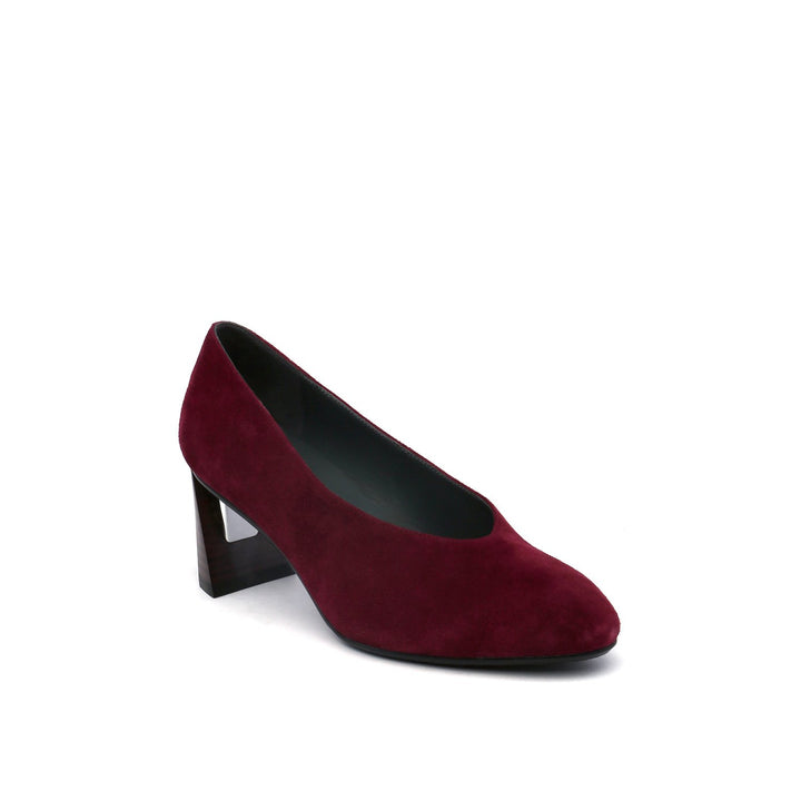 zink pump mid burgundy angle out view