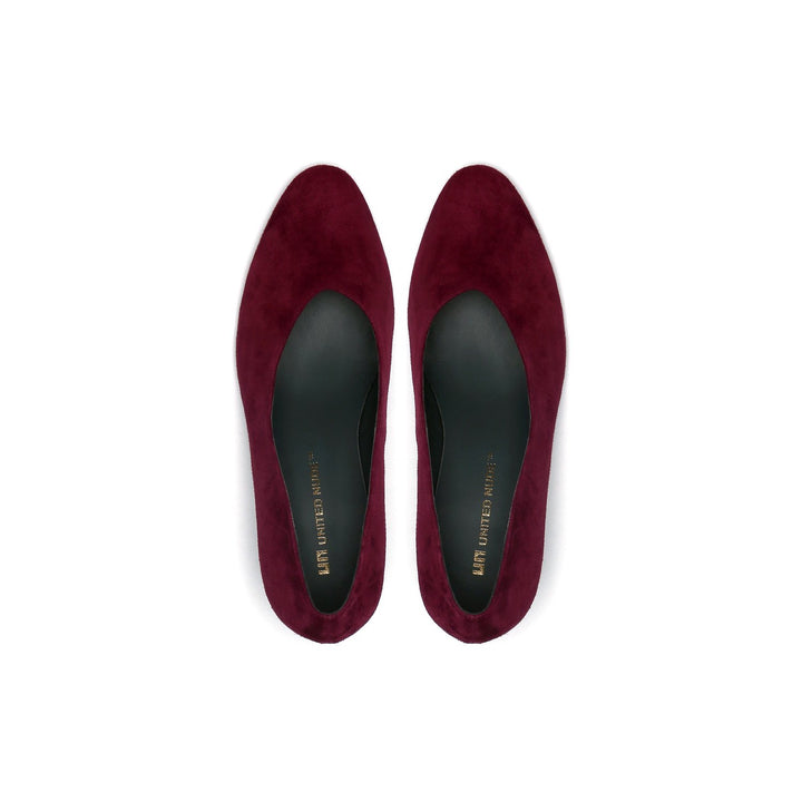 zink pump mid burgundy top view