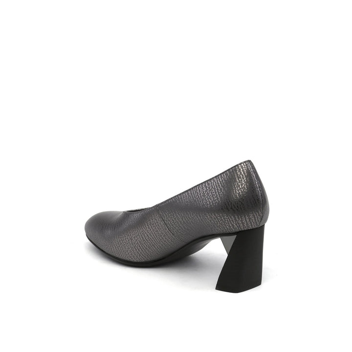 zink pump mid gun metal angle in view